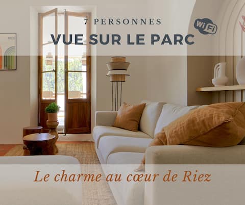 Terrace and park view for 7 people