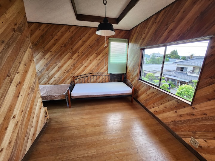 غرفة النوم 2