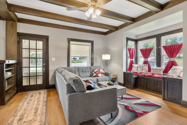 Entirehouse/glenellyn/4bd1bath/laundry/wheaton - Wheaton, IL