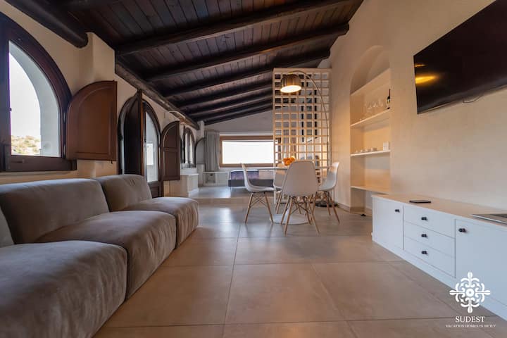 Casa Majorana - Sea View In City Center - Taormina
