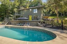 GB - Pine Brush Mountain Chalet