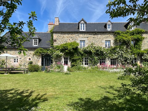 Charming beachfront house, 350 m from the Côte Sauvage