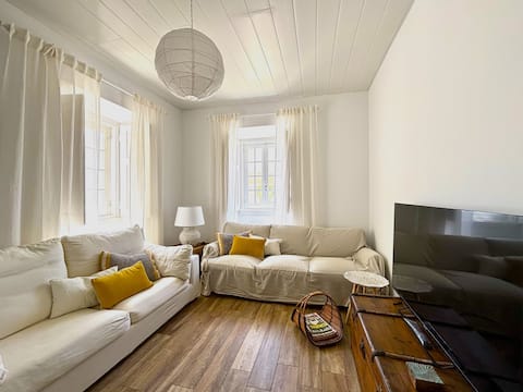 Top performing Airbnb: Villa Mar à Vista | Santa Cruz Beach in Silveira