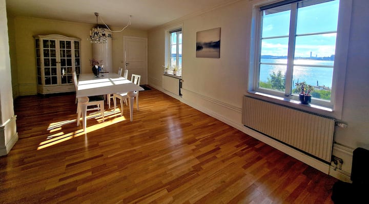 Seaview Villa, Modern & Unique - City & Nature - Karlskrona