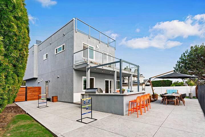 Rooftop Vista | Ocean View | Heated Pool | Jacuzzi gallery image 3