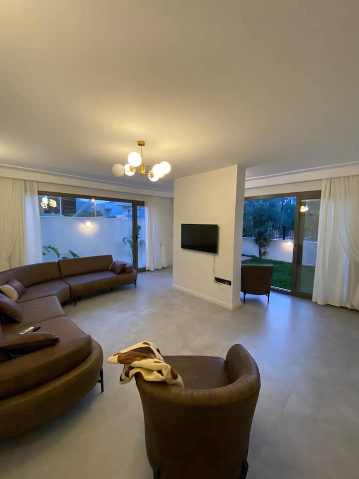 Ailenizle Sessiz Sakin Bahçeli Villada Tatil - Marmaris