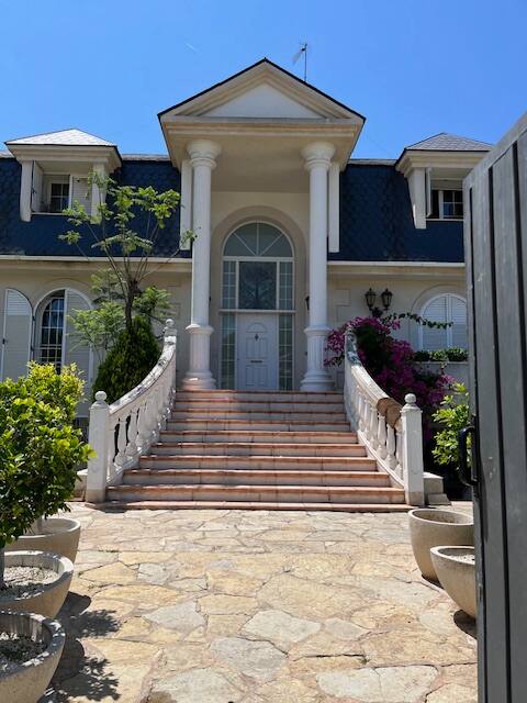 600m2 villa near the subway