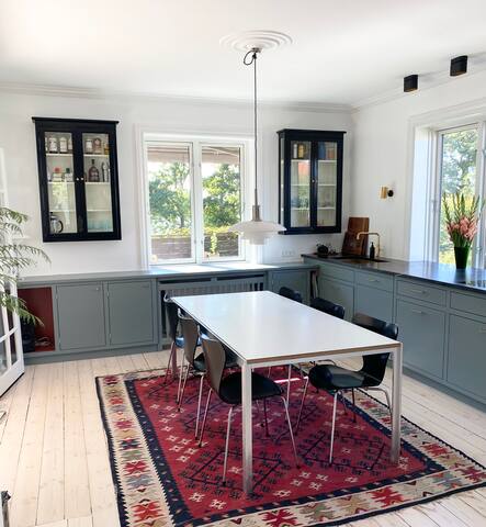 Villalejlighed med udsigt over sø gallery image 2