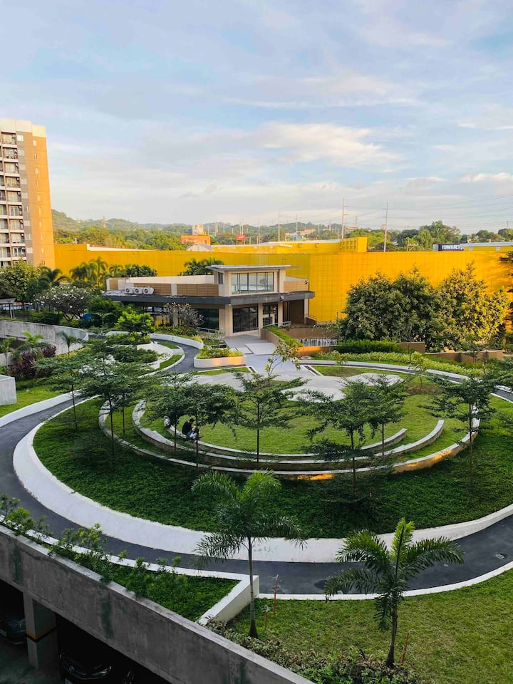 the hive residence taytay