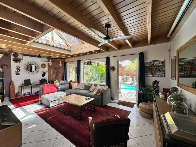 Maison 140m2 centre Bx clim piscine barbecue gallery image 2