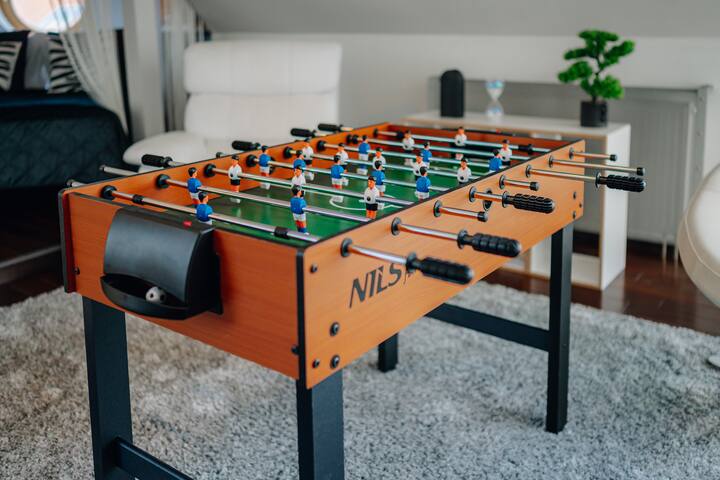 Castle View Presidential Apartment Foosball & Xbox gallery image 5