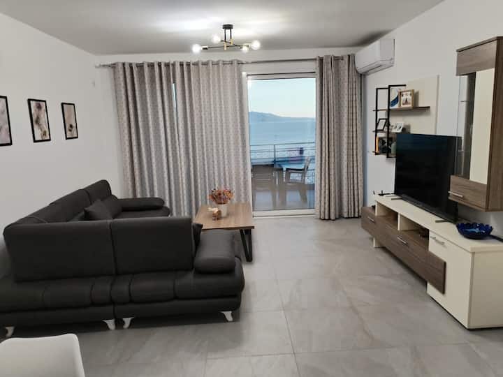 Central & Sunny - Sarandë