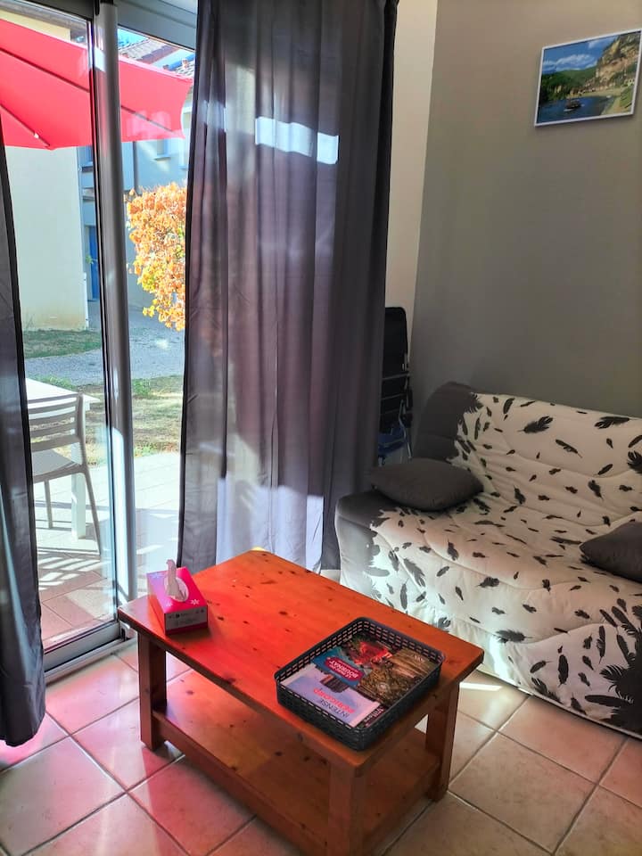 მისაღები ოთახი