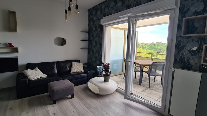 Confortable T2 Neuf Et Moderne Avec Garage - Champagne-au-Mont-d'Or