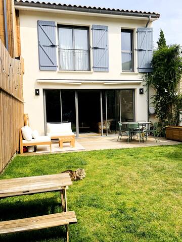 Villa avec piscine au parc bordelais gallery image 4