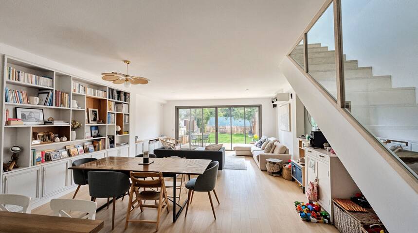 Villa avec piscine au parc bordelais gallery image 2