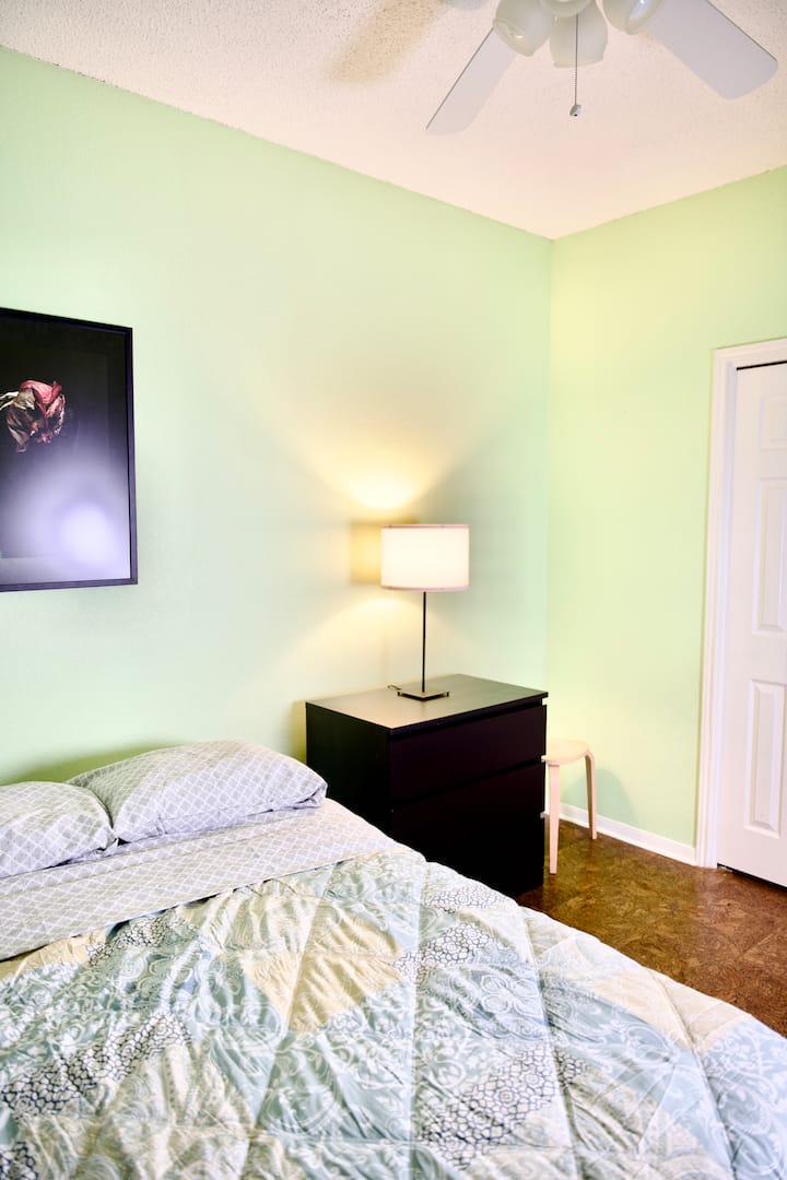 غرفة النوم 1