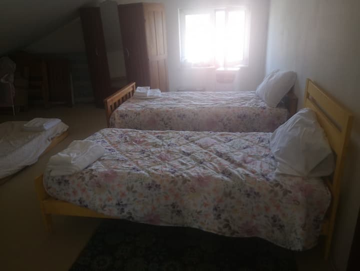 Dhomë gjumi 2