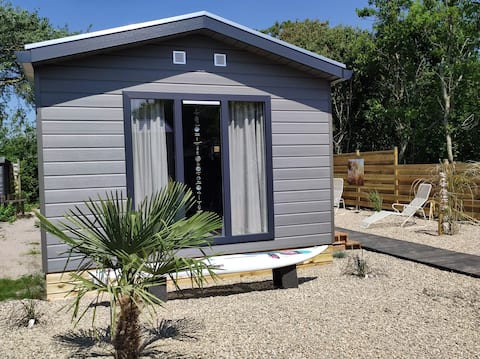 Luxury chalet, by the sea in Petten, on a 5* site