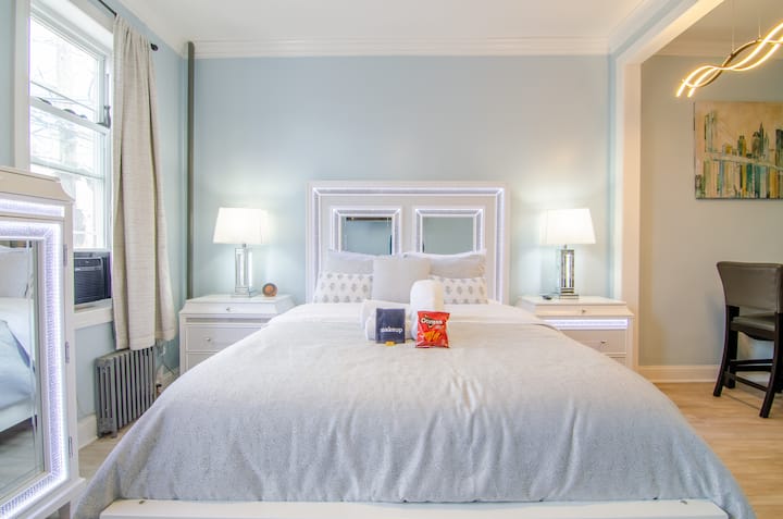 10 Mins To Nyc | Workspace | Parking | Transit - Secaucus