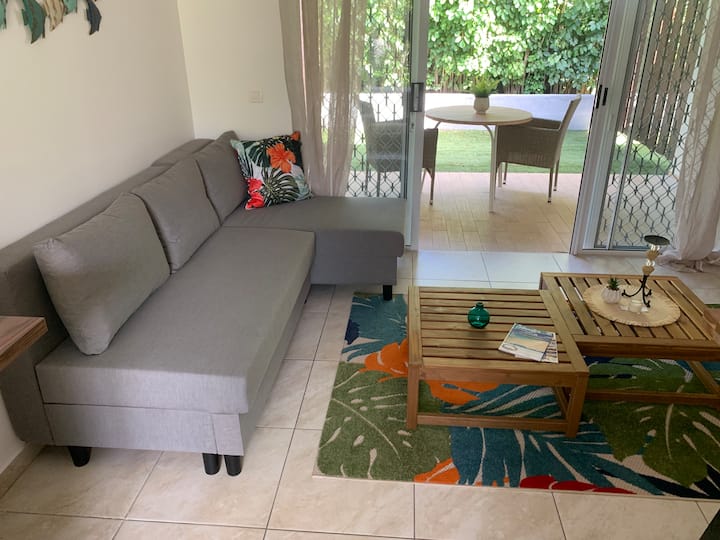 Tiki Ora Lodge - Manu Lit Queen Size + Canapé Lit - Bora-Bora