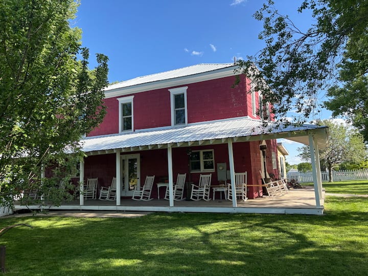 Bow Acres - Historic With Modern Flares - Broken Bow, NE