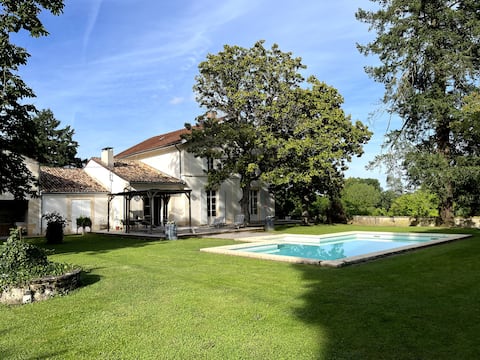 House on the banks of the Dordogne