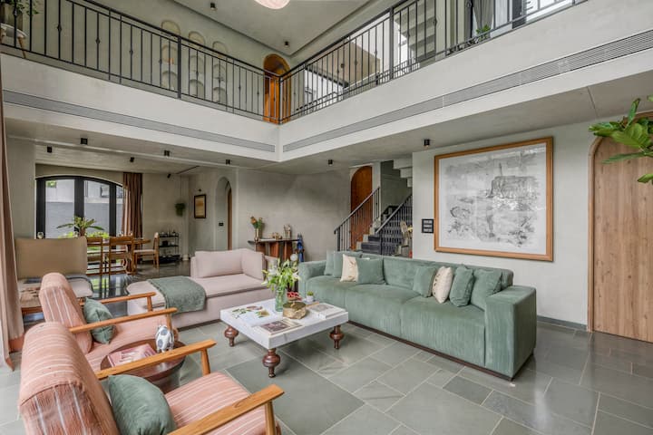 Living room image 1