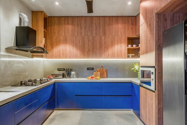Full kitchen image 1