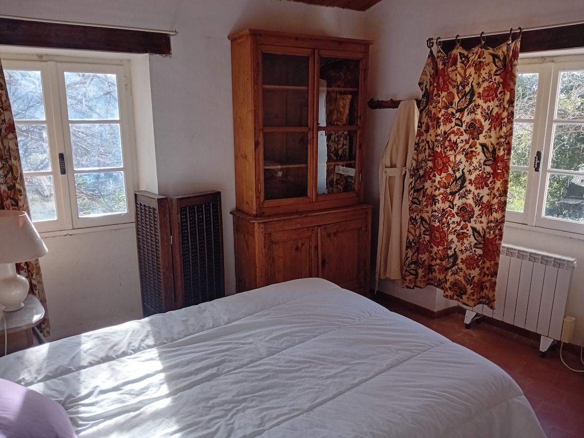 საძინებელი 4