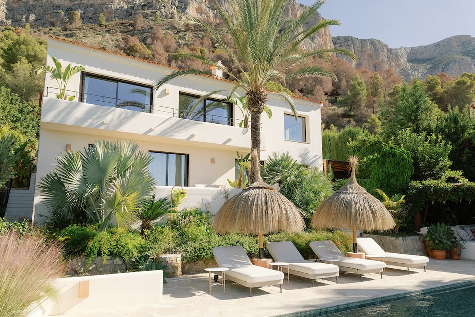Alicante Vacation Rentals with a Pool | Airbnb