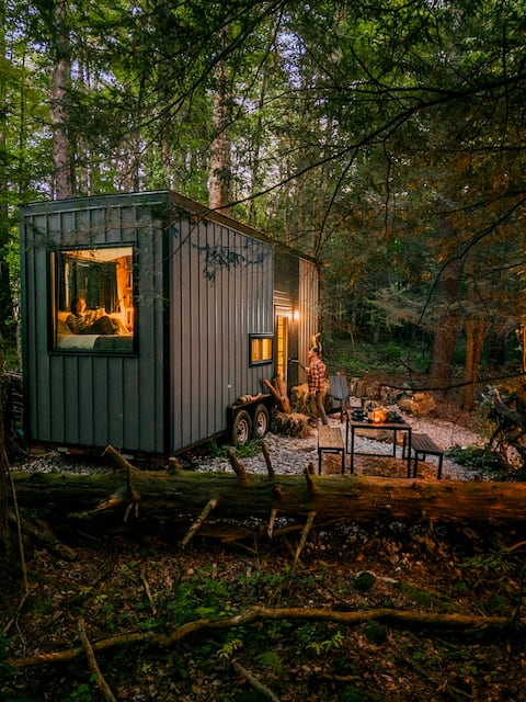 Bedroom Forest View I Sauna I Fire-pit I Trails