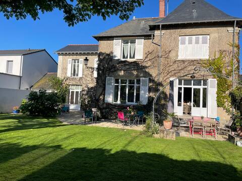 Beautiful house full of character in the town center.