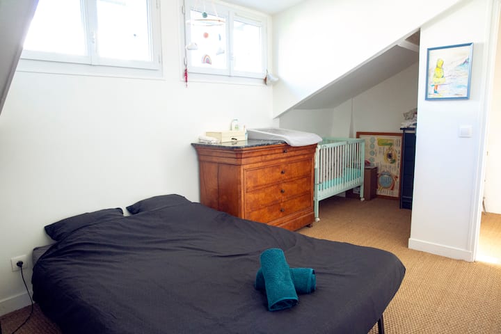 Двоен разтегателен диван