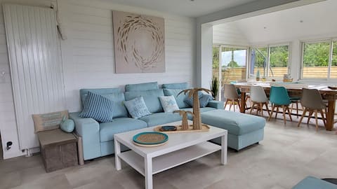 Successful Airbnb property: villa la lisière 3* house 12 to 14 people 200 m beach in Calvados