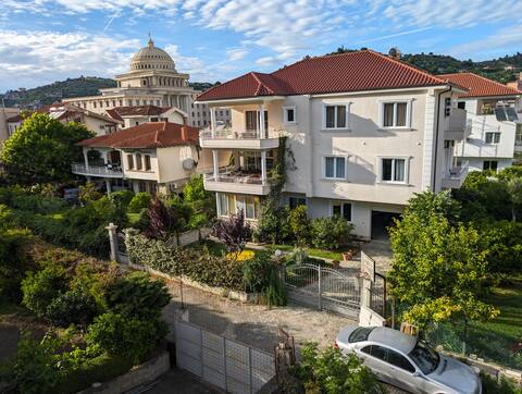 Villa w/ Garden & Balcony