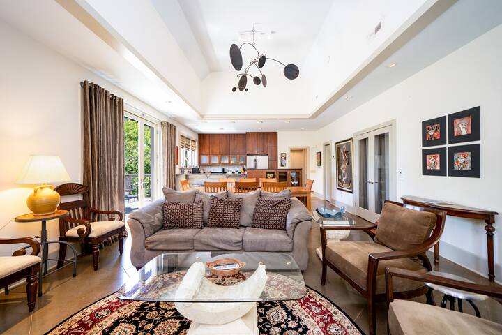 The Art & Pottery House gallery image 4