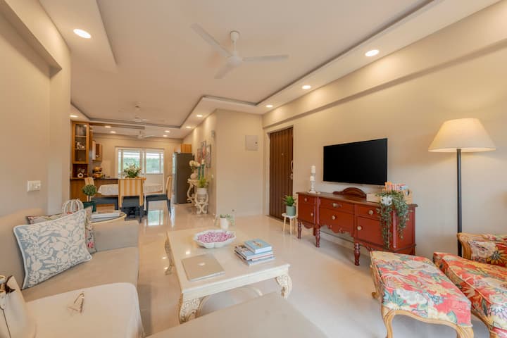 Living room image 5