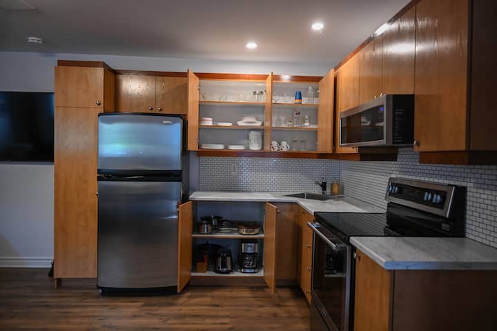 Loft Confortable Et Accueillant - Longueuil