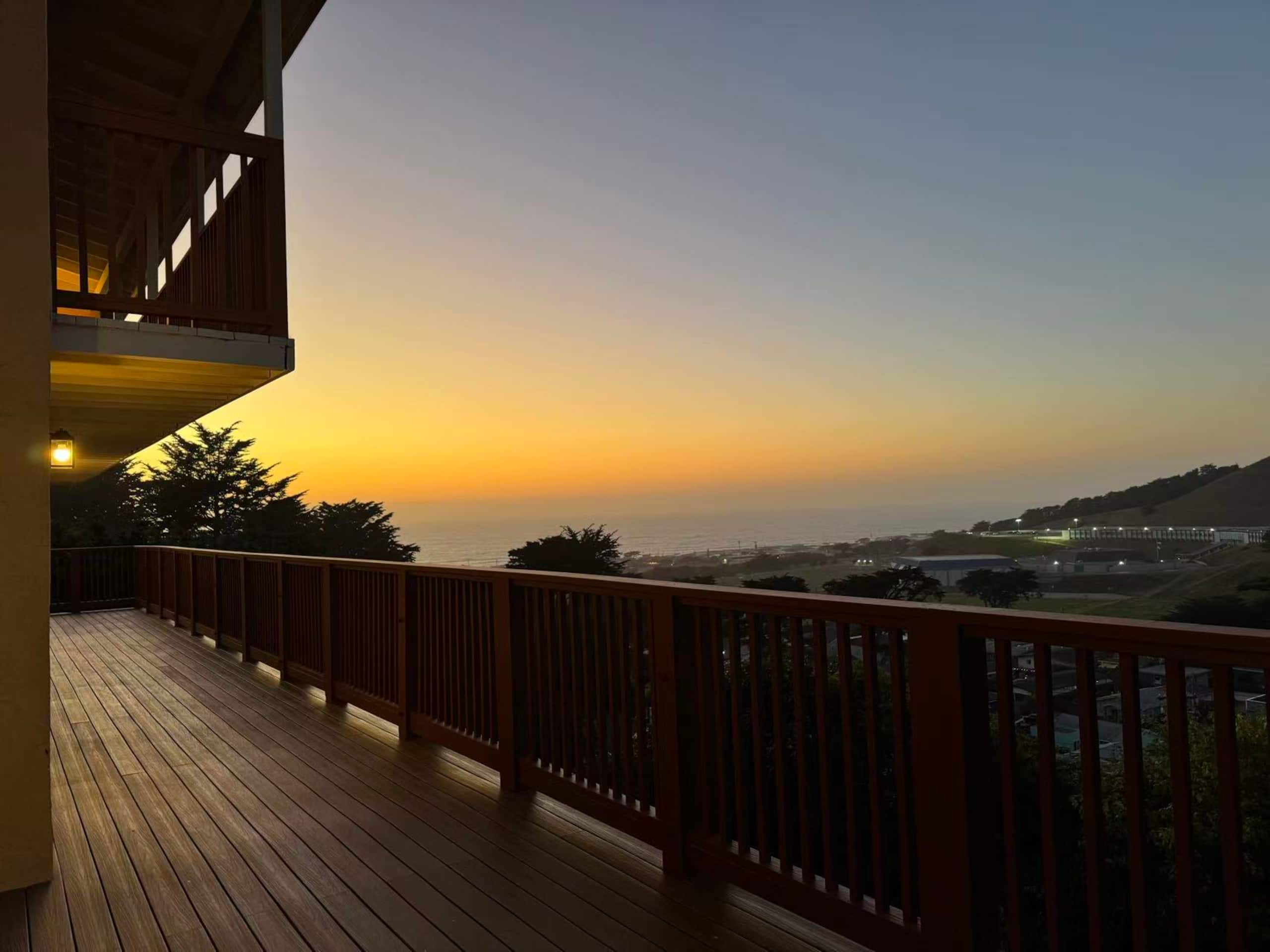 Ocean View Home with 3 Private Decks, Pacifica - Photo 54