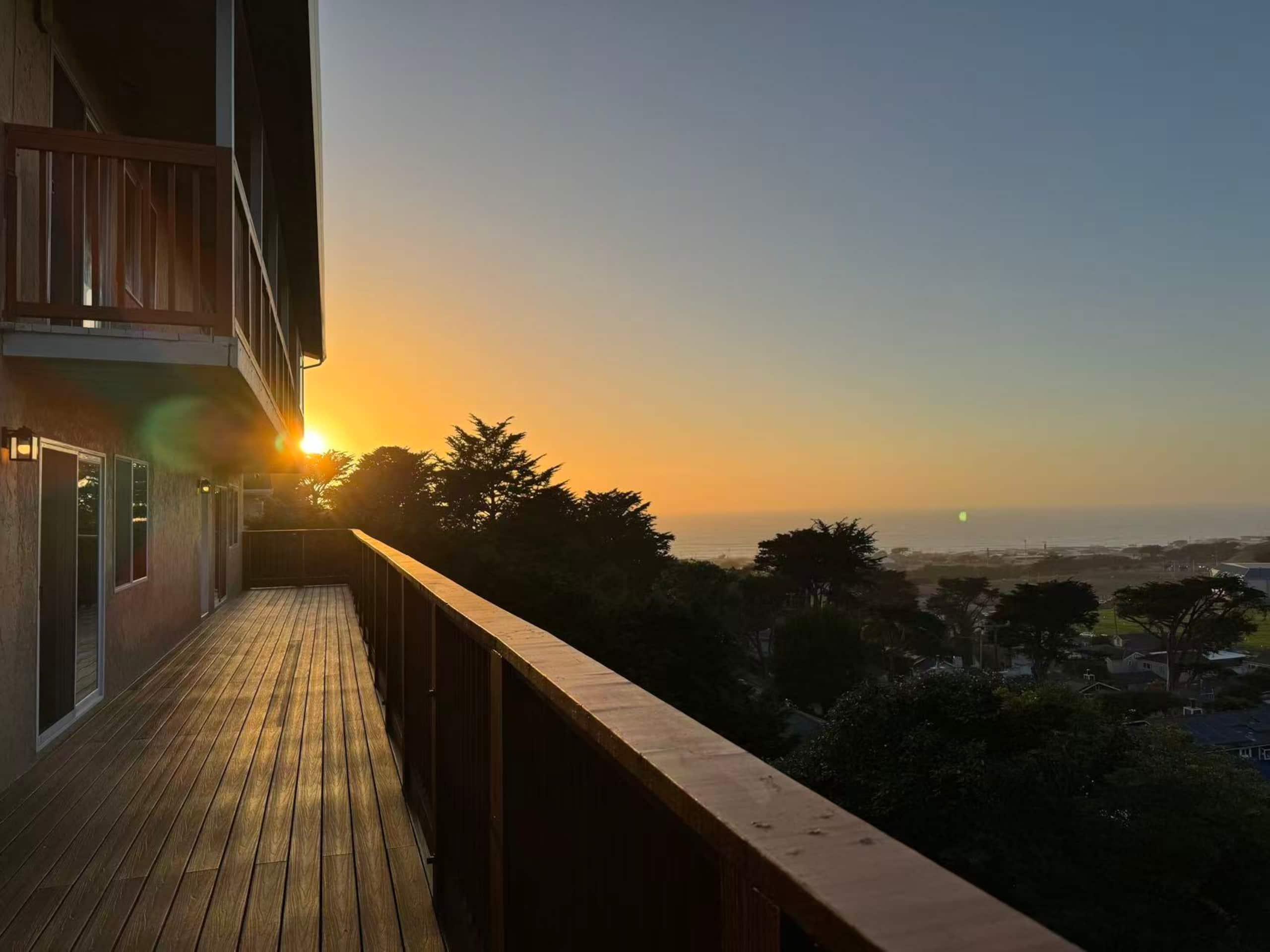 Ocean View Home with 3 Private Decks, Pacifica - Photo 53