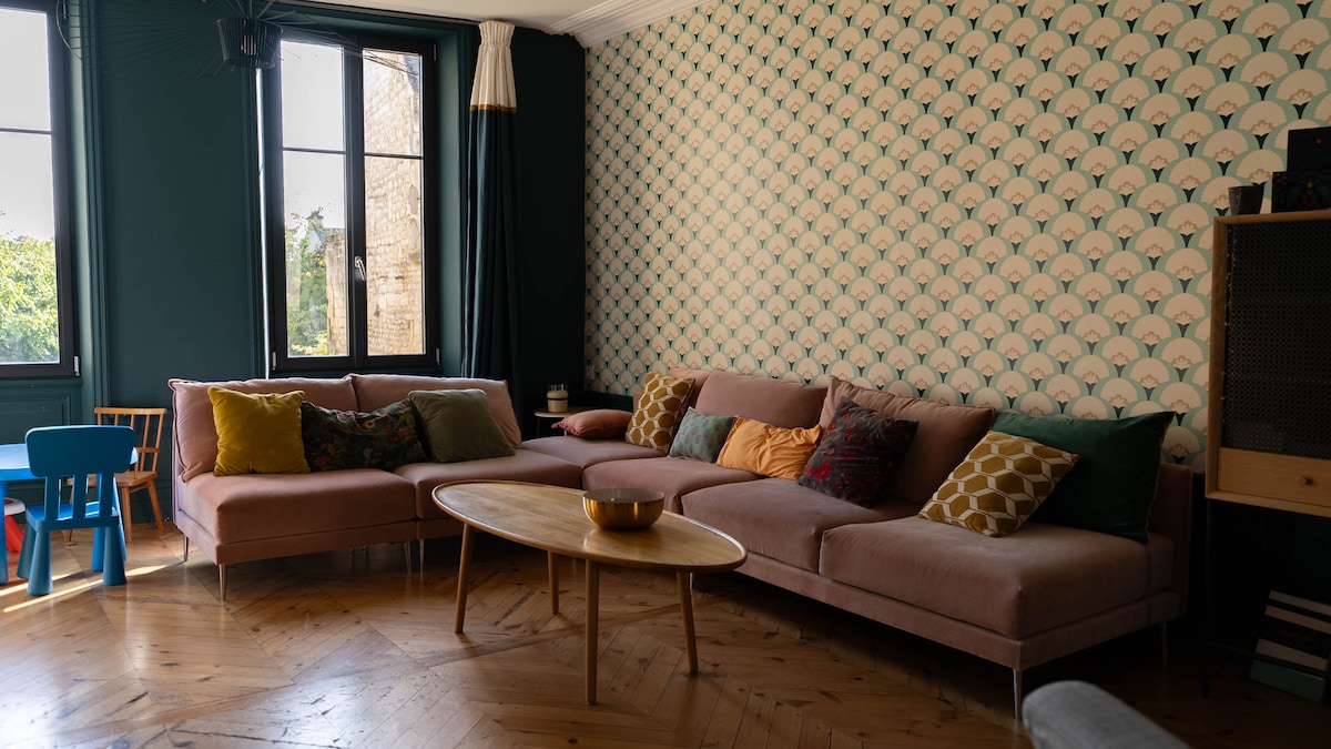 Propiedad de Airbnb exitosa: Large charming renovated villa in the city center en Caen