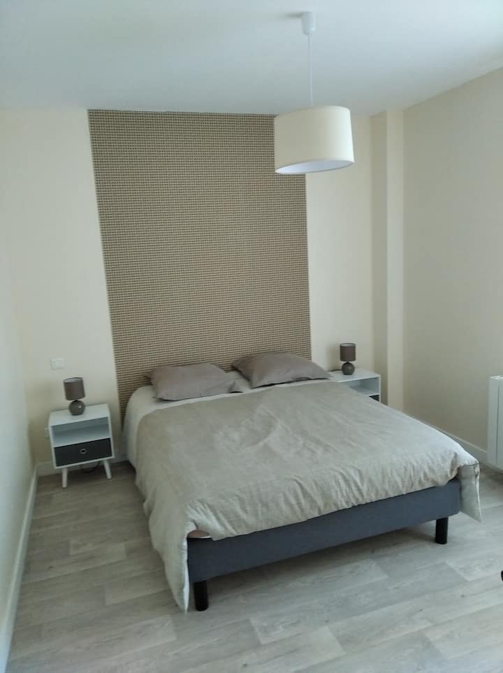 Chumba cha upande wa ua