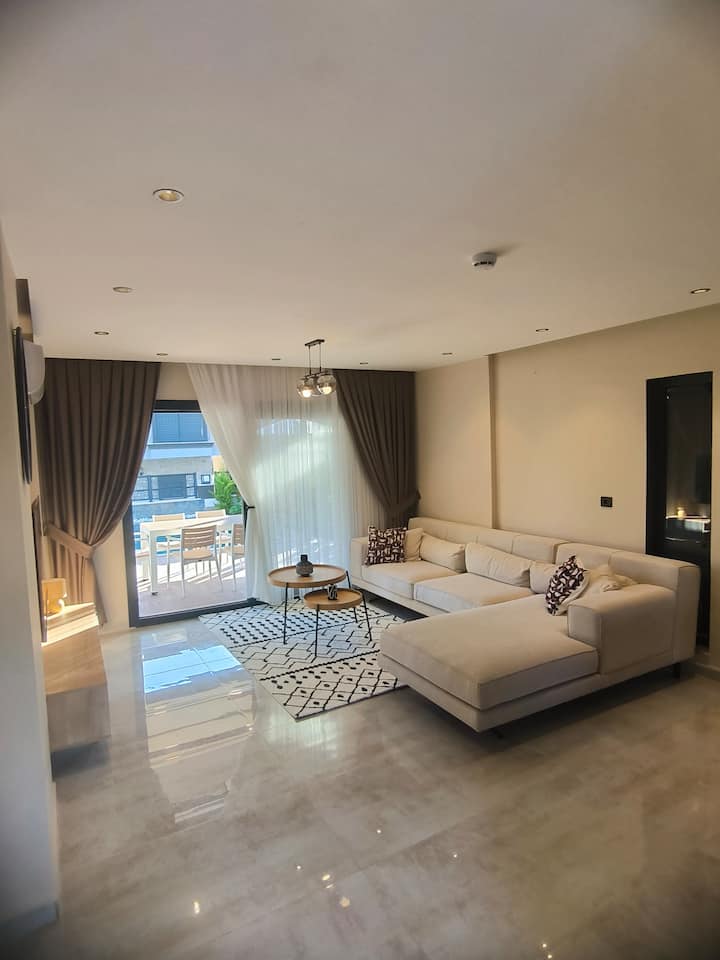 Poyraztatilhome ÖZel Havuzlu Lux Villa 5 - Davutlar