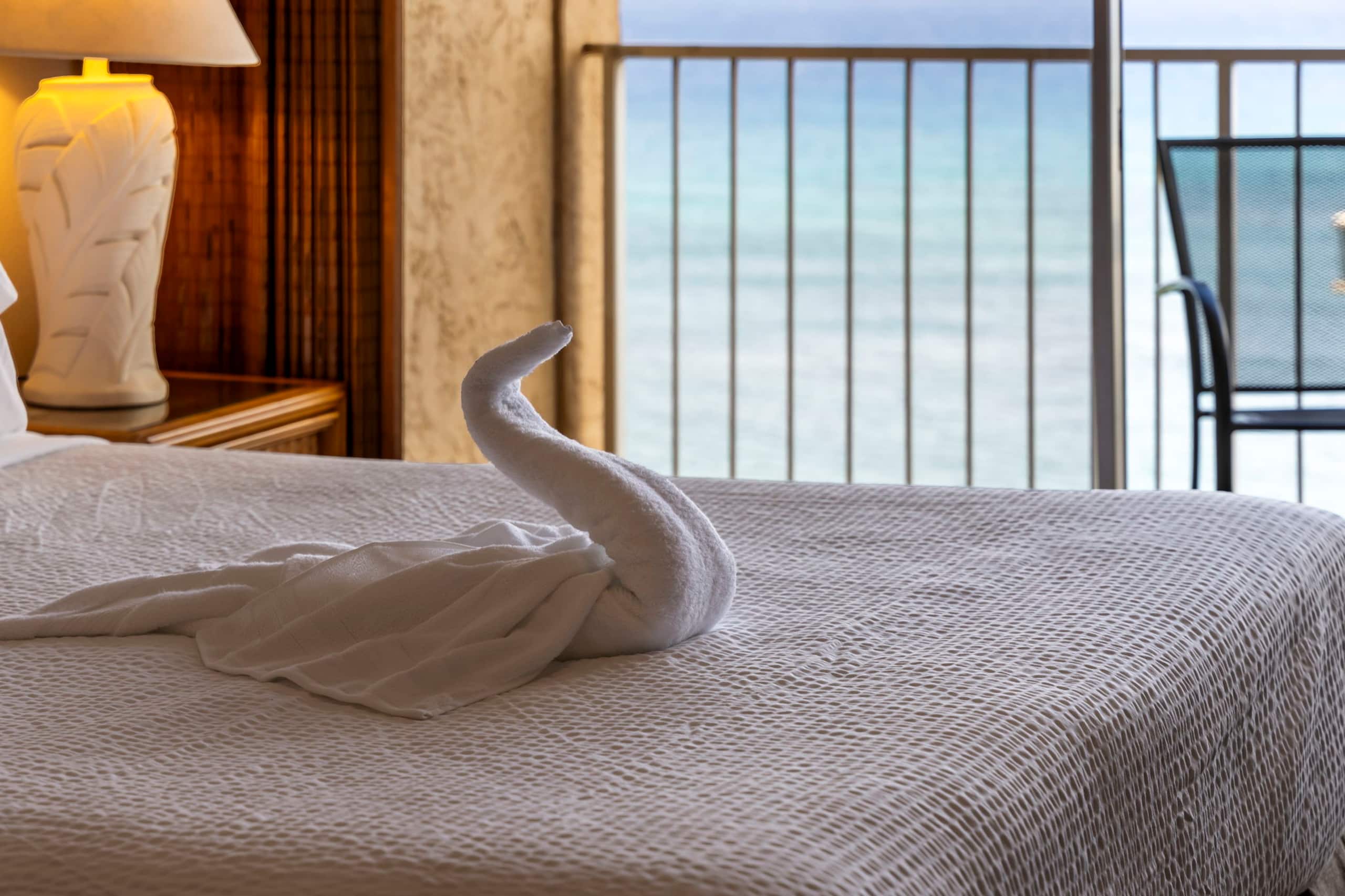 Condo in Lahaina · ★4.9 · Studio · 2 beds · 1 private bath - Image 7