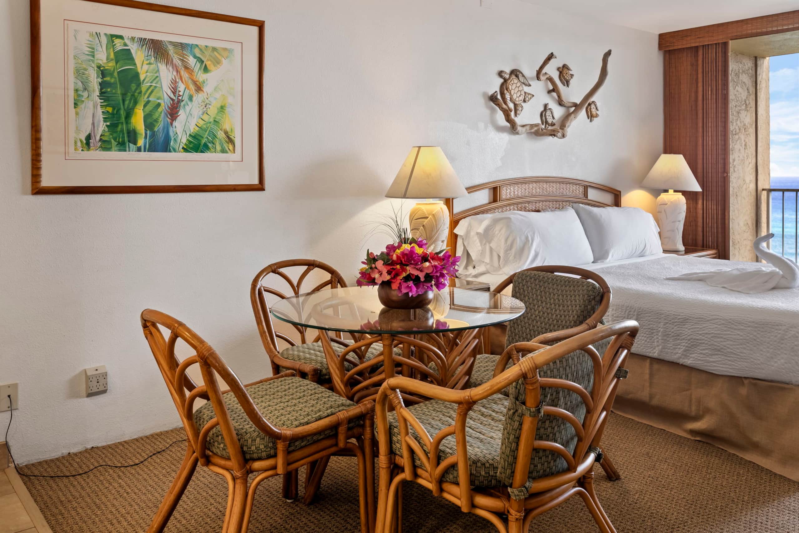 Condo in Lahaina · ★4.9 · Studio · 2 beds · 1 private bath - Image 12