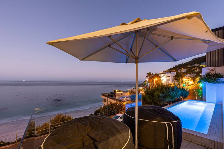 Opulent Clifton Beach House with Uninterrupted Sea Views. gallery image 4
