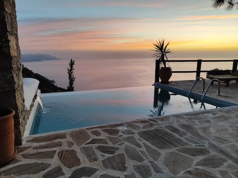 Successful Airbnb property: Aegean View Villa in Δήμος Καρπάθου