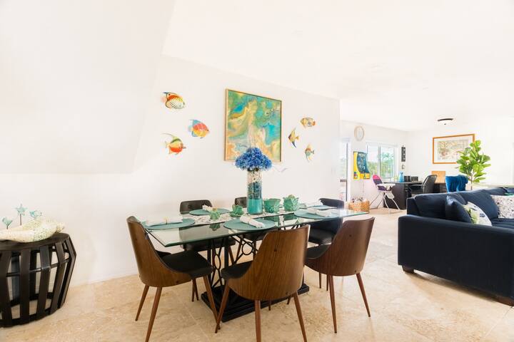 Escape to Paradise, Spacious Hawaiian Home 5BR, AC