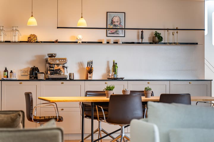 Heart of the city Penthouse with rooftop terrace